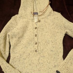 Patagonia merino wool sweater hooded Ranchito